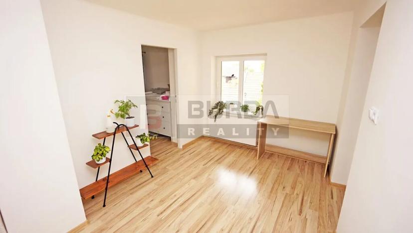 Prodej rodinného domu, Střemy, 240 m2