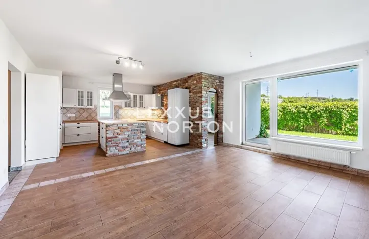 Pronájem bytu 4+kk, Praha - Vysočany, Strnadových, 119 m2