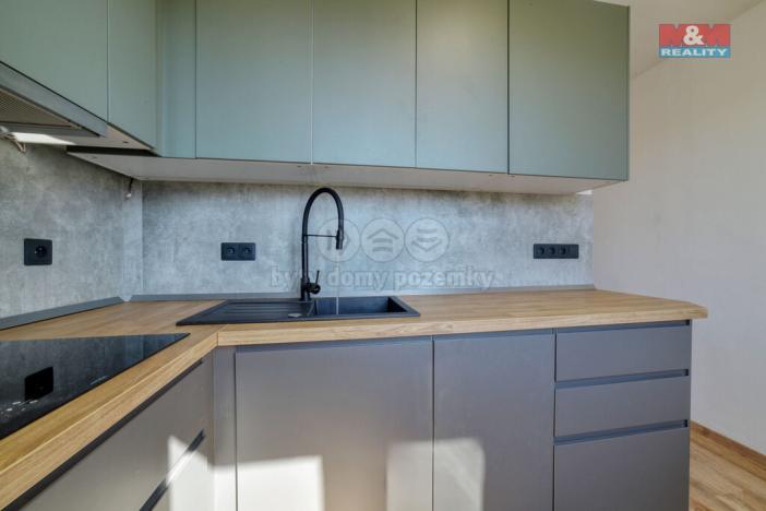 Prodej bytu 2+1, Cheb, Kosmonautů, 55 m2