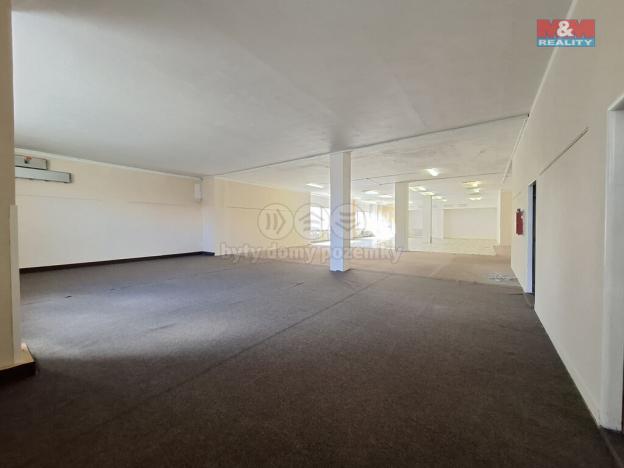 Pronájem obchodního prostoru, Klášterec nad Ohří - Miřetice u Klášterce nad Ohří, 17. listopadu, 828 m2
