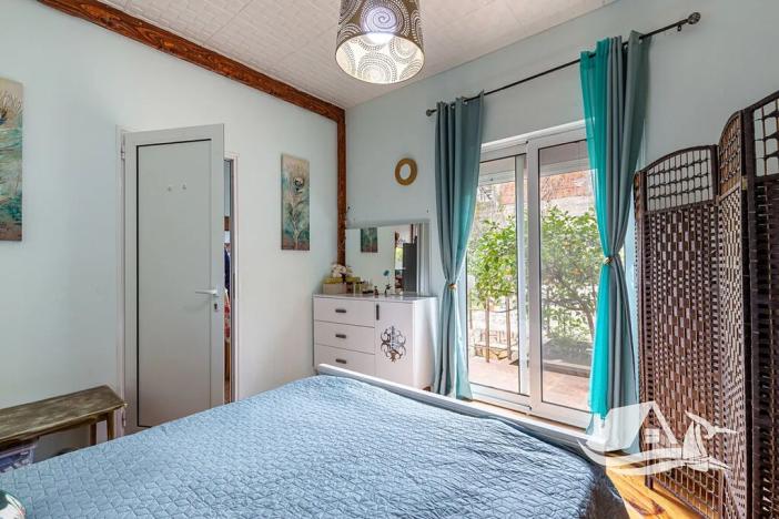 Prodej rodinného domu, Kruče, Černá Hora, 210 m2