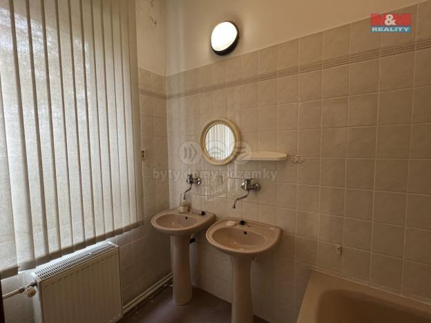 Pronájem kanceláře, Chomutov, Školní, 131 m2