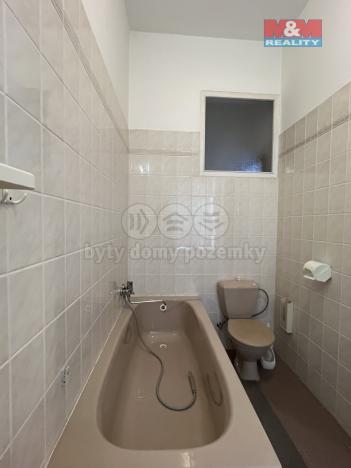 Pronájem kanceláře, Chomutov, Školní, 131 m2