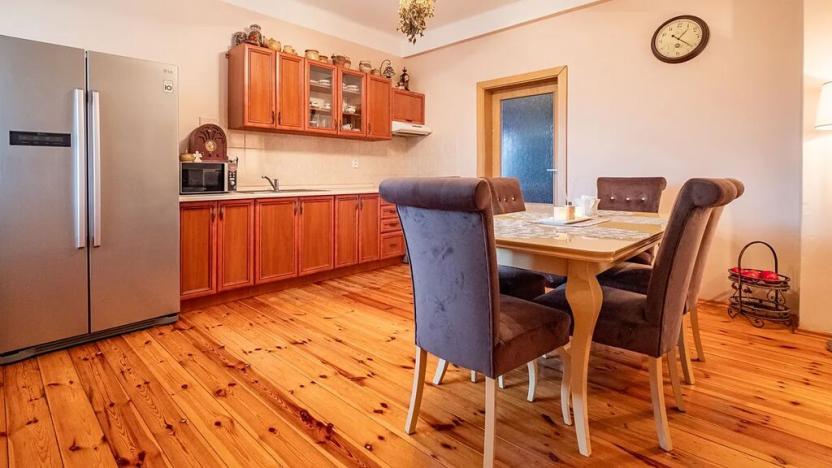 Prodej vícegeneračního domu, Sadská, Husova, 306 m2