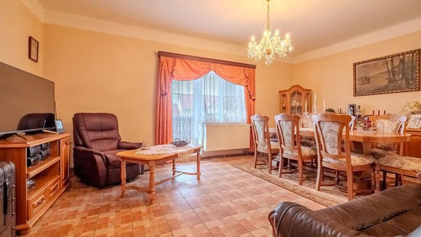 Prodej vícegeneračního domu, Sadská, Husova, 306 m2