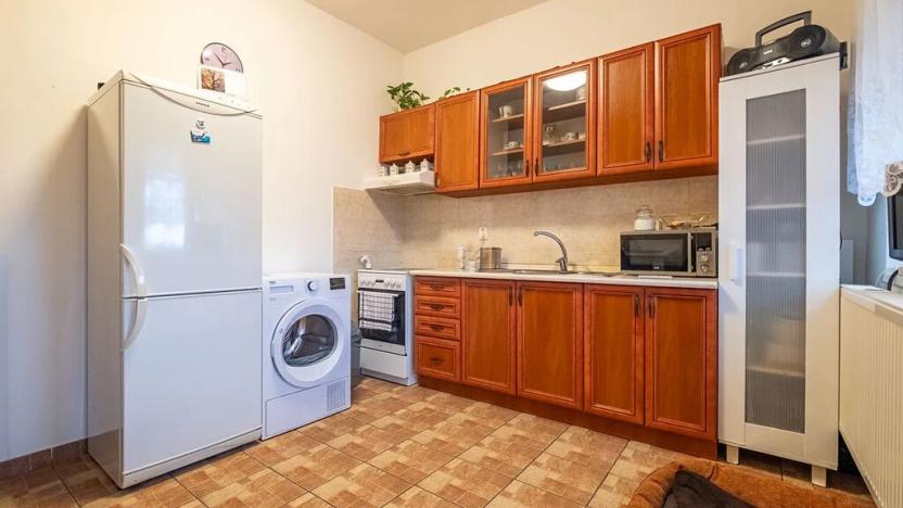 Prodej vícegeneračního domu, Sadská, Husova, 306 m2