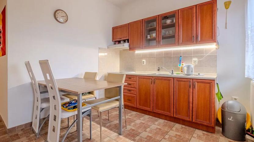 Prodej vícegeneračního domu, Sadská, Husova, 306 m2