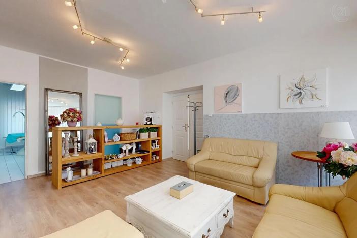 Pronájem komerční nemovitosti, Benešov, Hráského, 67 m2