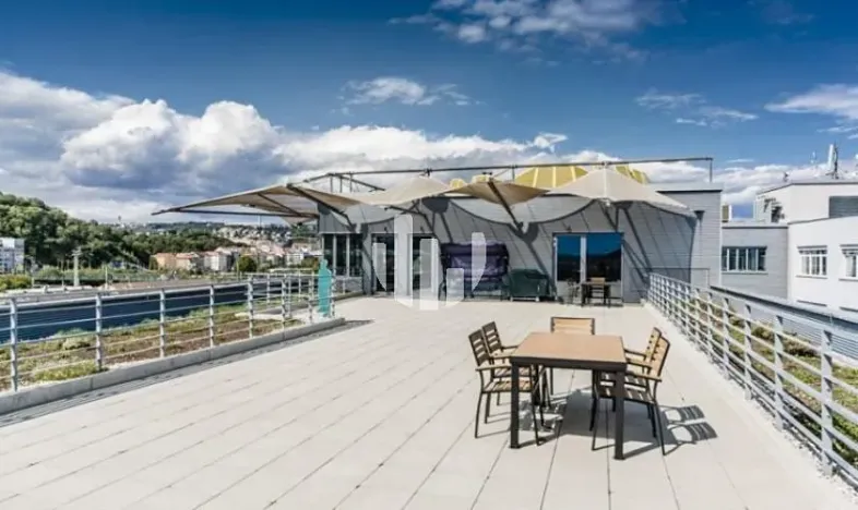 Pronájem kanceláře, Praha - Smíchov, Nádražní, 539 m2