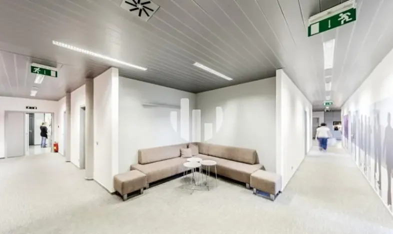 Pronájem kanceláře, Praha - Smíchov, Nádražní, 539 m2