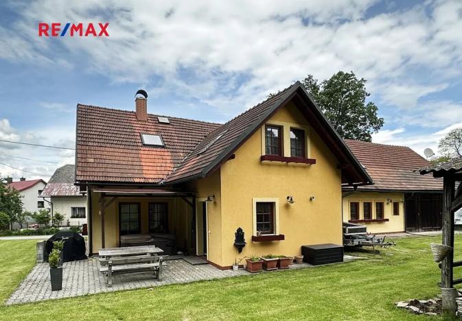 Prodej rodinného domu, Bystřec, 400 m2