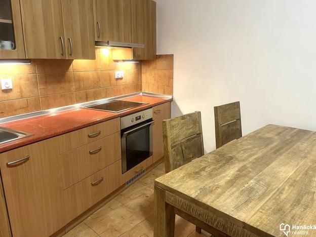 Pronájem bytu 3+1, Olomouc, Dolní náměstí, 94 m2