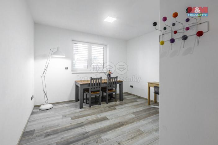 Prodej rodinného domu, Bořanovice, V sazenicích, 285 m2