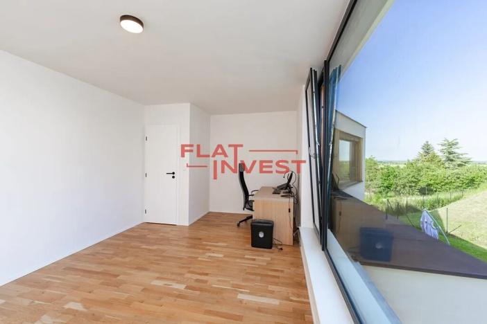 Prodej rodinného domu, Panenské Břežany, Hlavní, 260 m2