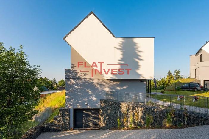 Prodej rodinného domu, Panenské Břežany, Hlavní, 260 m2