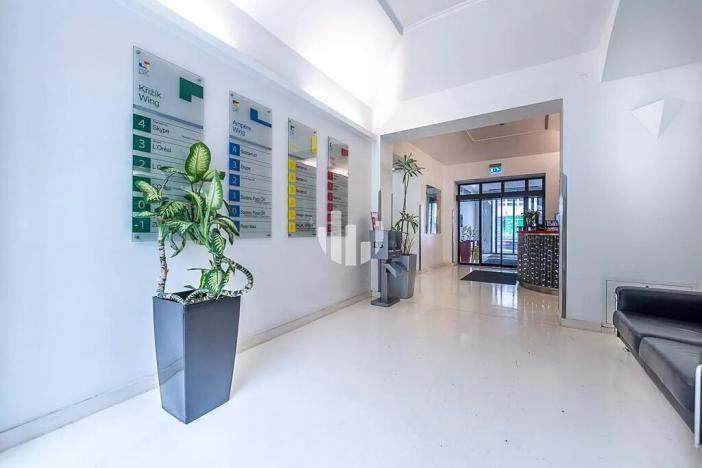 Pronájem kanceláře, Praha - Smíchov, Radlická, 247 m2