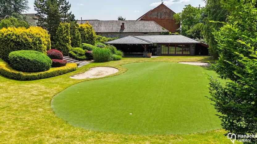 Prodej vily, Velký Týnec, U kaple, 300 m2