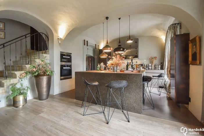 Prodej vily, Velký Týnec, U kaple, 300 m2