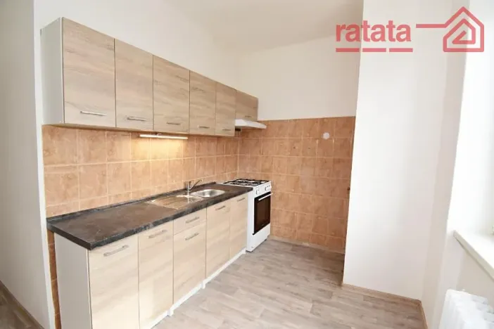 Pronájem bytu 2+1, Klášterec nad Ohří, Pod Stadionem, 55 m2