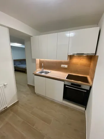 Pronájem bytu 1+kk, Zlín, Štefánikova, 36 m2