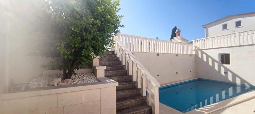 Prodej bytu 5+kk, Okrug Donji, Chorvatsko, 134 m2