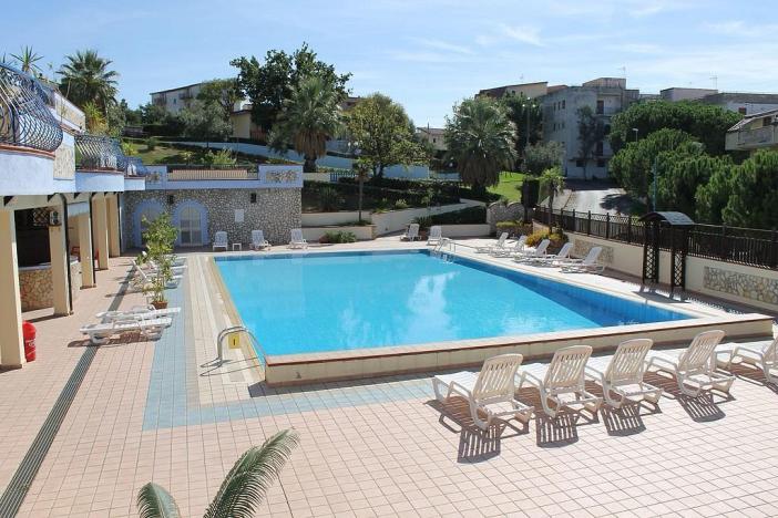 Prodej bytu 3+kk, Via Panoramico, Scalea, Kalábrie, Itálie, 65 m2