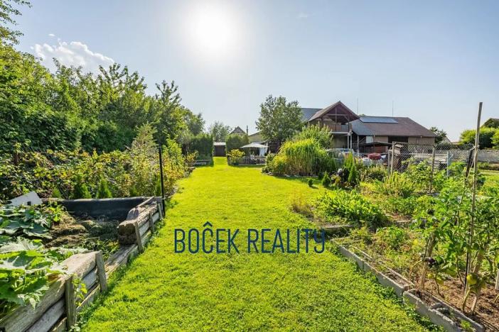 Prodej rodinného domu, Rynholec, nám. 1. máje, 259 m2