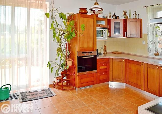 Prodej rodinného domu, Horní Jelení, Dvorská, 380 m2