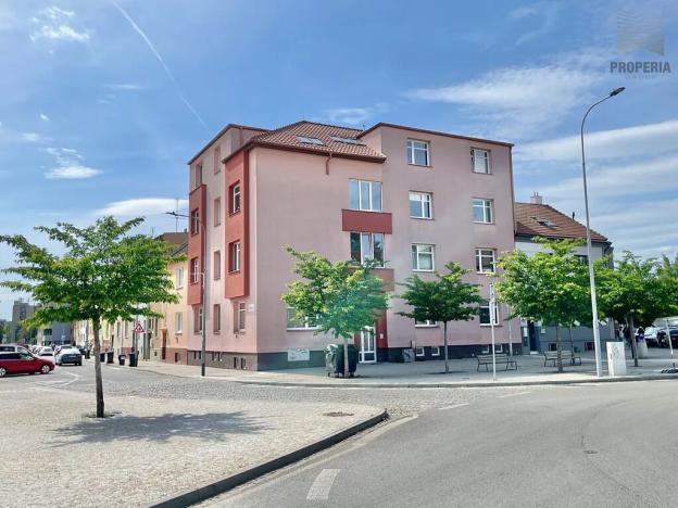 Prodej bytu 3+1, Brno, Charbulova, 71 m2