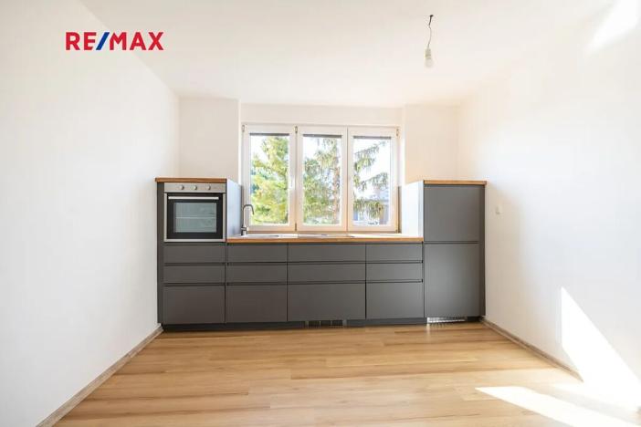 Prodej bytu 2+kk, Praha - Malešice, Chotouňská, 34 m2
