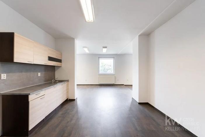 Pronájem kanceláře, Louny, Husova, 175 m2