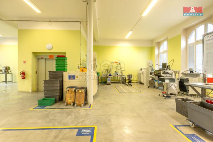 Prodej výrobních prostor, Rumburk - Rumburk 1, Komenského, 2387 m2