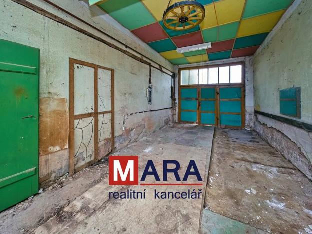 Prodej rodinného domu, Charváty, 172 m2