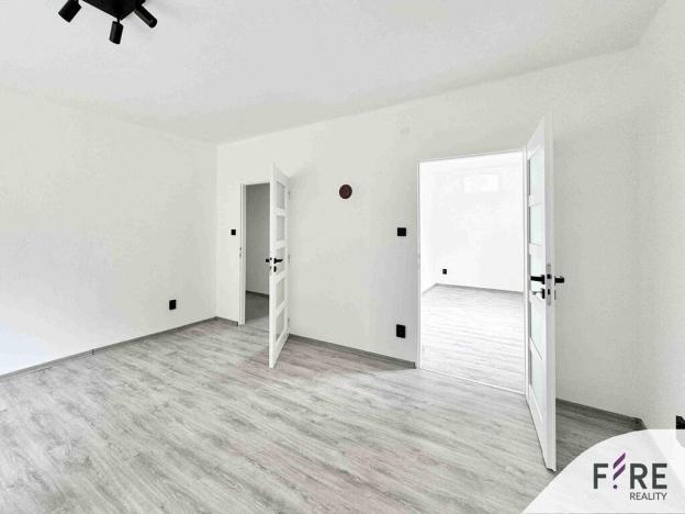 Prodej bytu 3+1, Liberec - Liberec XV-Starý Harcov, Na Skřivanech, 60 m2