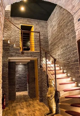 Pronájem obchodního prostoru, Praha - Nové Město, Soukenická, 181 m2