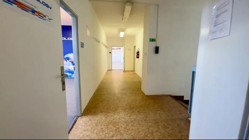 Prodej skladu, Hradec Králové, Kovová, 982 m2