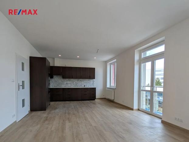 Pronájem bytu 3+kk, Praha - Vršovice, Na louži, 97 m2