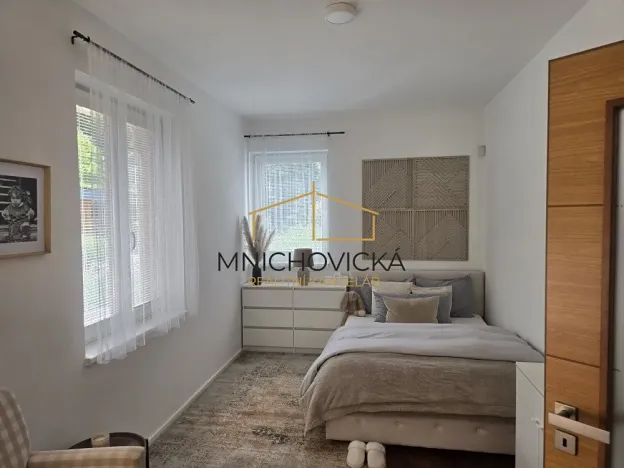 Prodej rodinného domu, Mnichovice, K Hubačovu, 186 m2