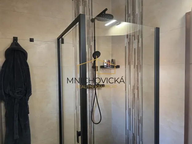 Prodej rodinného domu, Mnichovice, K Hubačovu, 186 m2