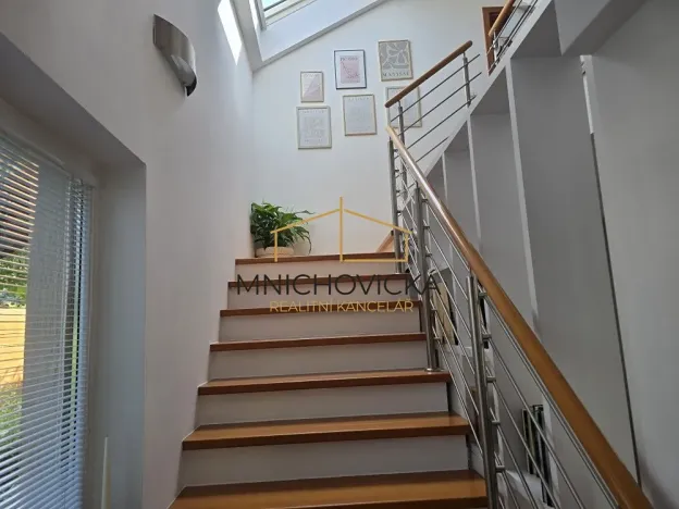 Prodej rodinného domu, Mnichovice, K Hubačovu, 186 m2