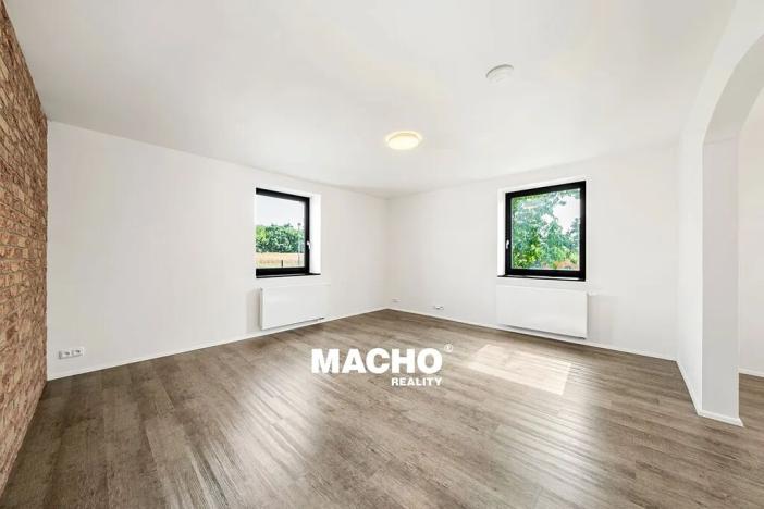 Pronájem rodinného domu, Kosoř, Školská, 380 m2