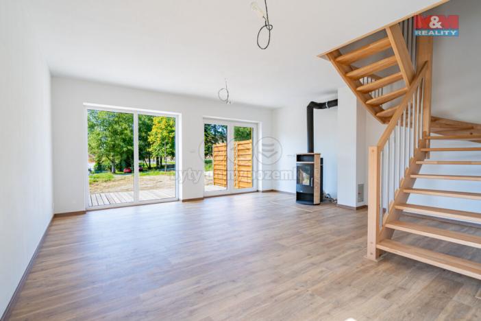 Prodej bytu 3+kk, Černá v Pošumaví - Bližná, 83 m2