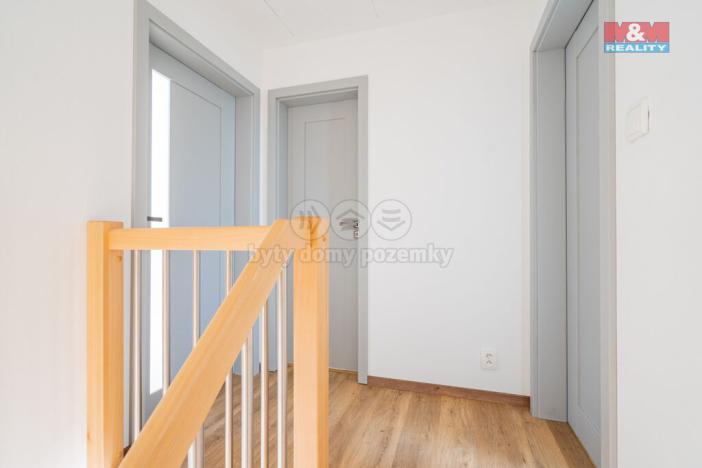 Prodej bytu 3+kk, Černá v Pošumaví - Bližná, 83 m2