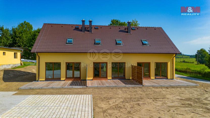 Prodej činžovního domu, Černá v Pošumaví - Bližná, 249 m2