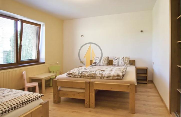 Pronájem ubytování, Turnov, Žižkova, 1000 m2