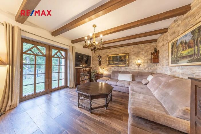 Prodej komerční nemovitosti, Nový Knín, 360 m2