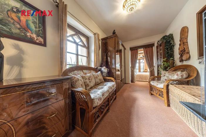 Prodej komerční nemovitosti, Nový Knín, 360 m2