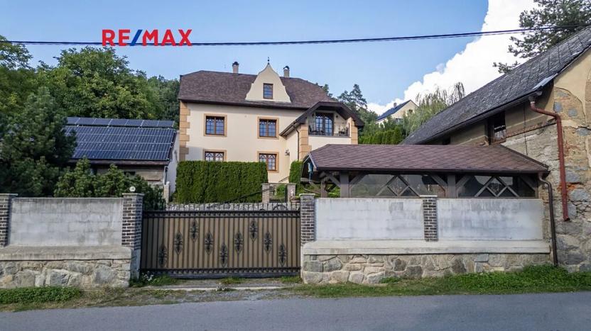 Prodej rodinného domu, Nový Knín, 350 m2