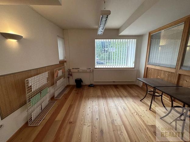 Prodej obchodního prostoru, Bad Kleinkirchheim, Rakousko, Dorfstraße, 90 m2