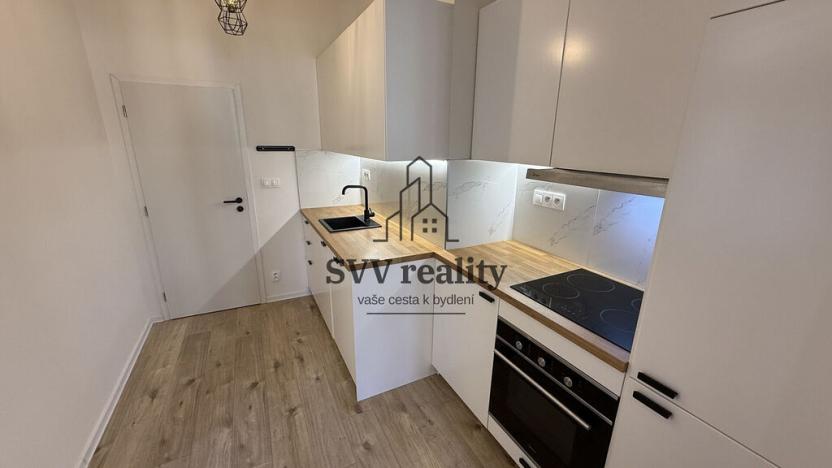 Prodej bytu 1+1, Praha - Smíchov, Holubova, 45 m2